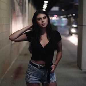 Meet your Posher, Alyssa